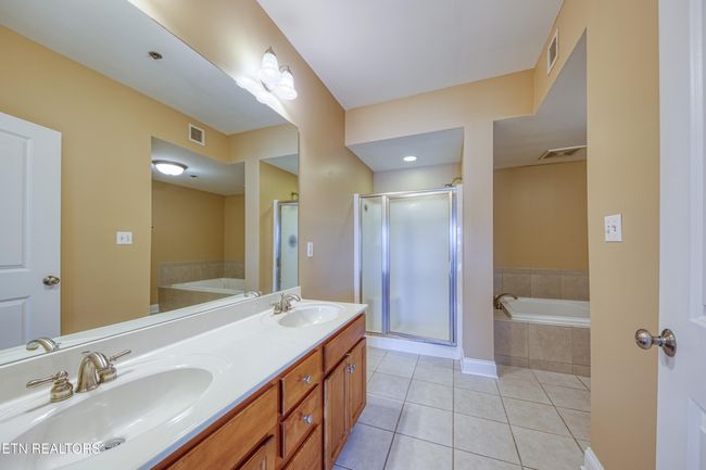 202 - 3001 River Towne Way, Condo with 3 bedrooms, 2 bathrooms and null parking in Knoxville TN | Image 13