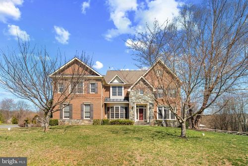 24611 Farmview Ln, DAMASCUS, MD, 20872-3301 | Card Image