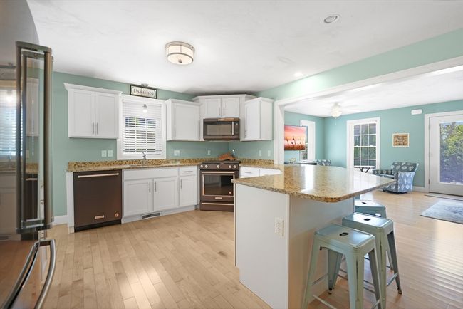 139 Onset Ave, House other with 4 bedrooms, 3 bathrooms and 4 parking in Onset MA | Image 15