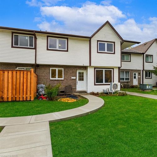 4-445 Pioneer Dr, Kitchener, ON, N2P1L8 | Card Image