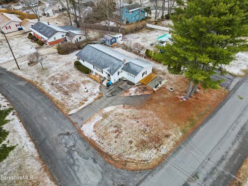 4 Paula Ave, Pittsfield, MA, 01201-4428 | Card Image