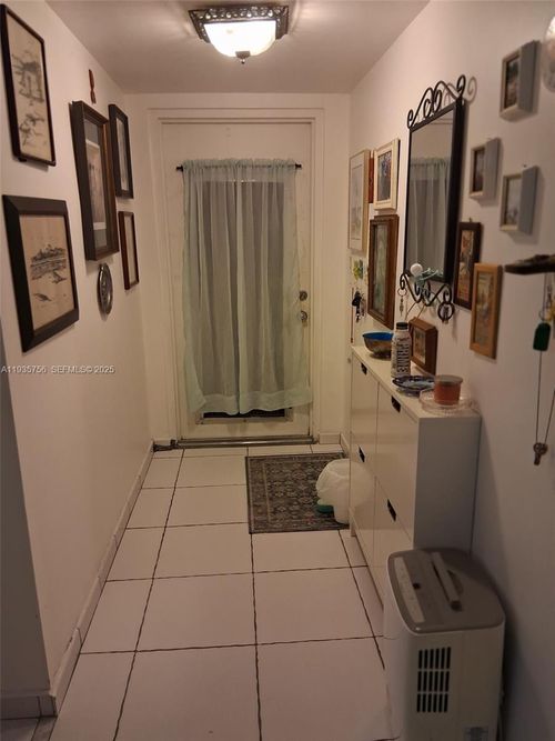 apt-204-9221 Sunrise Lakes Blvd, Sunrise, FL, 33322-1339 | Card Image