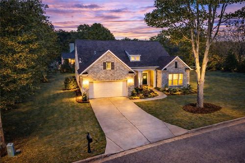 900 Ravenwood Way, Canton, GA, 30115-6421 | Card Image