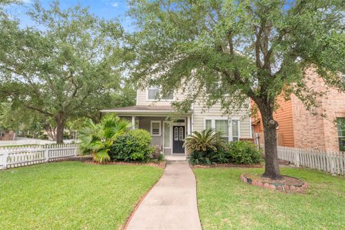 7138 Sun Village Dr, Houston, TX, 77083-7388 | Card Image