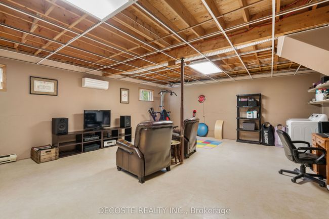 20351 Pineview Cres, House other with 3 bedrooms, 3 bathrooms and 4 parking in Alexandria ON | Image 34