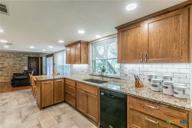 521 Pecos Trl, House other with 4 bedrooms, 3 bathrooms and null parking in Belton TX | Image 9