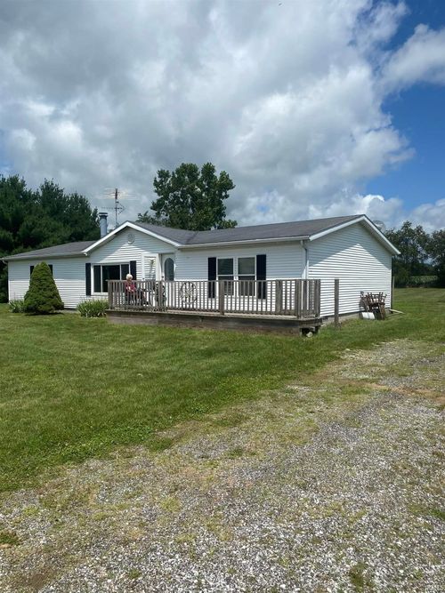 6571 W Volk Rd, Wanatah, IN, 46390 | Card Image