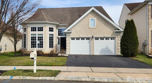 9 Copernicus Ct, EAST WINDSOR, NJ, 08512-2544 | Card Image
