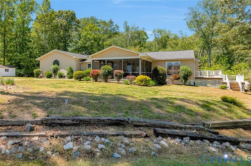 102 Riverside Dr, Center Cross, VA, 22437-2055 | Card Image