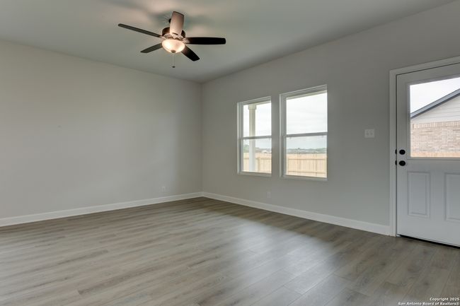 12841 Hill Plains Dr, House other with 4 bedrooms, 3 bathrooms and null parking in Schertz TX | Image 7