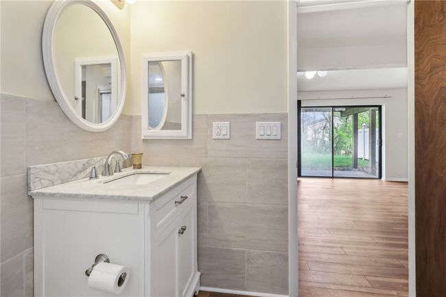 202 - 202 Williamsburg Ln, Condo with 3 bedrooms, 4 bathrooms and 2 parking in Murrysville PA | Image 16