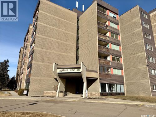 351 Saguenay Dr, Saskatoon, SK, S7K5T4 | Card Image