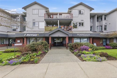 207-7865 Patterson Rd, Saanichton, BC, V8M2C7 | Card Image