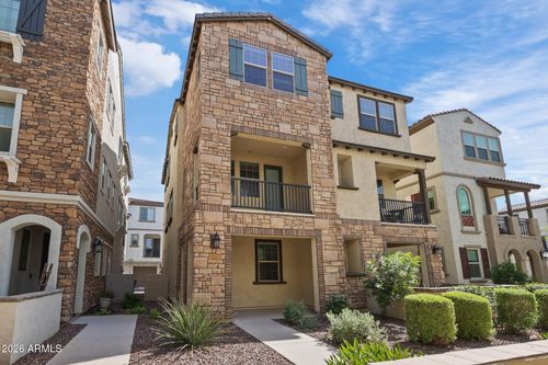 1722 E Dogwood Ln, Gilbert, AZ, 85295-6042 | Card Image