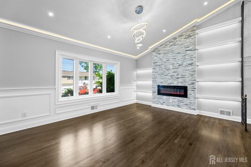 4 Arden Rd, Old Bridge, NJ, 08857-1830 | Card Image