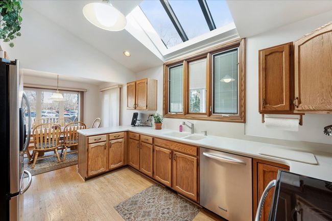 1144 W Trinity Dr, House other with 3 bedrooms, 4 bathrooms and 2 parking in ADDISON IL | Image 14