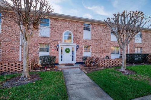 21c2-4388 Lake Underhill Rd, ORLANDO, FL, 32803-7030 | Card Image