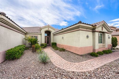 5533 Sumac Ridge Ct, Las Vegas, NV, 89149-4020 | Card Image