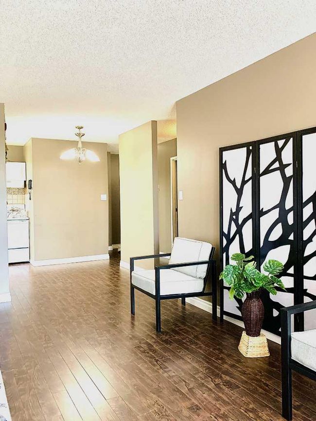213 - 5 Berkeley Place W, Home with 1 bedrooms, 1 bathrooms and 1 parking in Lethbridge AB | Image 4
