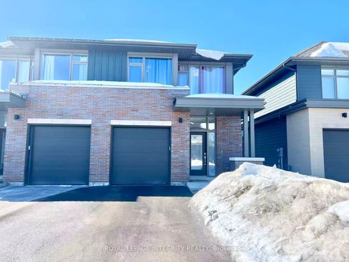 863 Moses Tennisco St, Ottawa, ON, K1K5A2 | Card Image