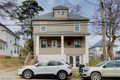 319 W Oxford St, Alliance, OH, 44601-2855 | Card Image