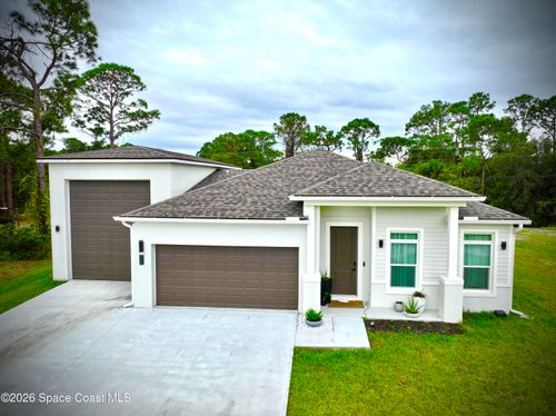 105 Delia Ave Nw, PALM BAY, FL, 32907-6964 | Card Image