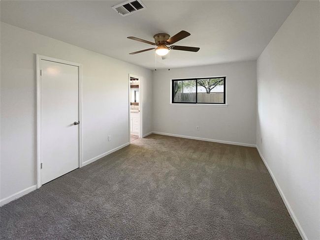 5108 Halbert Dr, House other with 3 bedrooms, 2 bathrooms and 2 parking in Pearland TX | Image 16