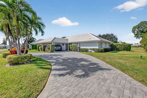 355 Villa Dr S, Atlantis, FL, 33462-1319 | Card Image
