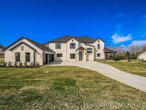 209 Avery Ln, Gunter, TX, 75058-4124 | Card Image