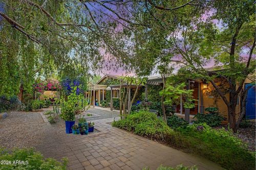 7802 E Monte Vista Rd, Scottsdale, AZ, 85257-2210 | Card Image