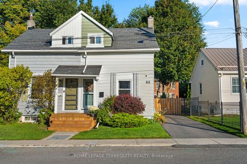 44 Young St, Port Hope, ON, L1A1M6 | Card Image
