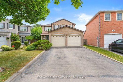 34 Granby Crt, Brampton, ON, L6S5K1 | Card Image