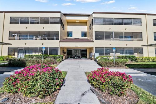 5212-13612 S Village Dr, TAMPA, FL, 33618-8354 | Card Image