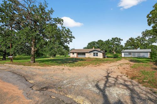 711 Oak Forest Rd, Marble Falls, TX, 78654-7875 | Card Image
