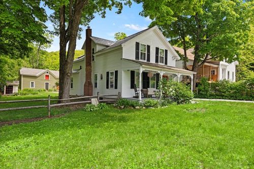 255 Mad Tom Rd, East Dorset, VT, 05253-4420 | Card Image