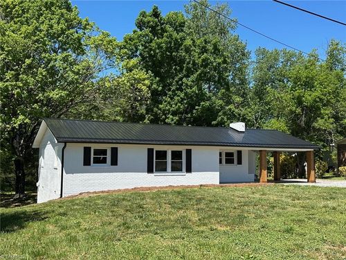162 Green Valley St, North Wilkesboro, NC, 28659-8125 | Card Image