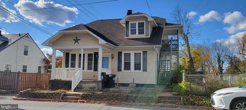208 S Artizan St, WILLIAMSPORT, MD, 21795-1506 | Card Image