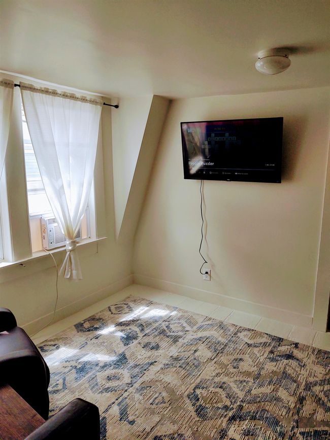 APT-1-4 - 22 Chestnut St, Home with 0 bedrooms, 0 bathrooms and null parking in Brattleboro VT | Image 50