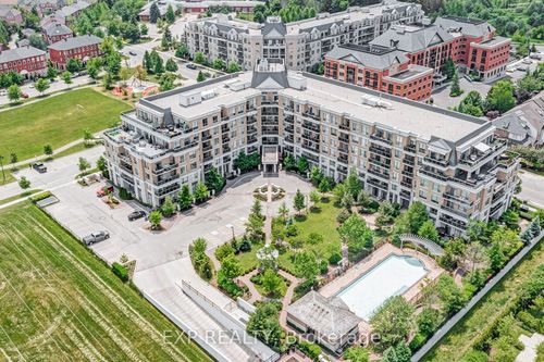 232-111 Civic Square Gate, Aurora, ON, L4G0S6 | Card Image