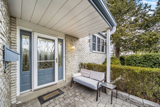 38 River View Dr, House other with 4 bedrooms, 3 bathrooms and 4 parking in Brampton ON | Image 4