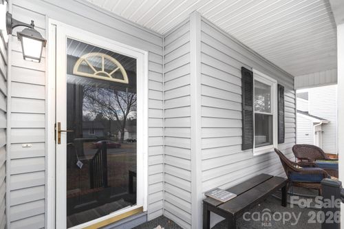 210 King George Ln, Gastonia, NC, 28056-9227 | Card Image