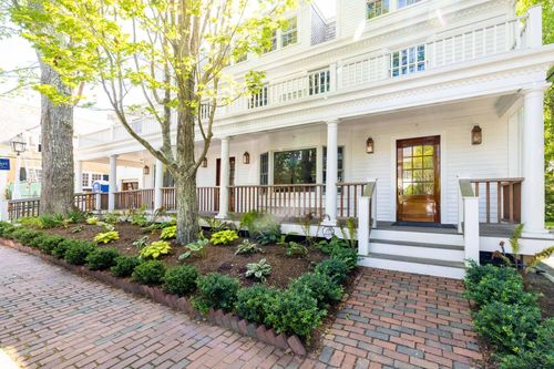 31 N Summer Street, Edgartown, MA, 02539 | Card Image