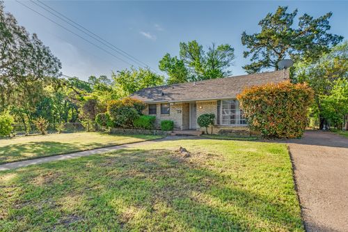 2406 Cliff Teen Ct, Dallas, TX, 75233-1512 | Card Image