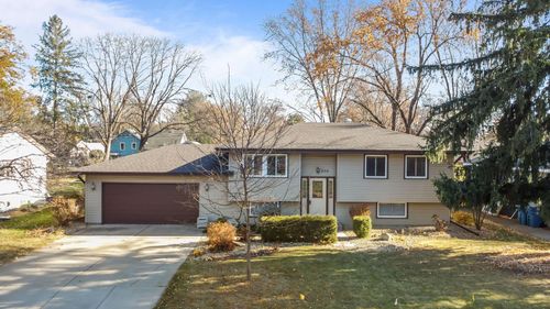 230 Aurora Ln, Circle Pines, MN, 55014-1654 | Card Image