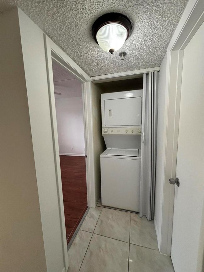 APT-107 - 4820 Lucerne Lakes Blvd W, Condo with 2 bedrooms, 2 bathrooms and null parking in Lake Worth FL | Image 12