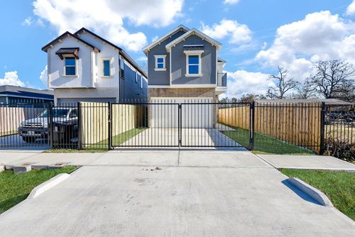8700 Lanewood Dr, Houston, TX, 77016-6113 | Card Image