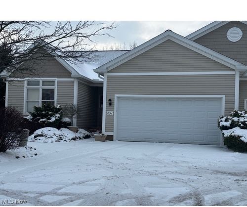 891 Stonewater Dr, Kent, OH, 44240-2052 | Card Image