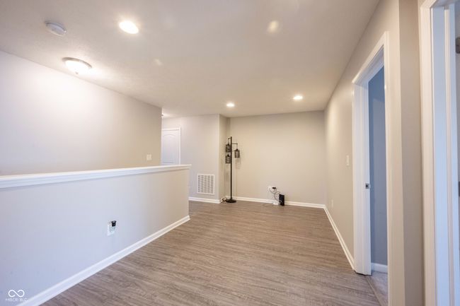 9770 Blue Violet Dr, Condo with 3 bedrooms, 3 bathrooms and null parking in Noblesville IN | Image 19