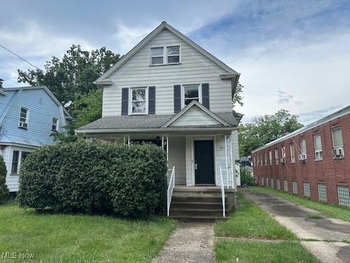 1954 Everett Ave, Youngstown, OH, 44514-1020 | Card Image