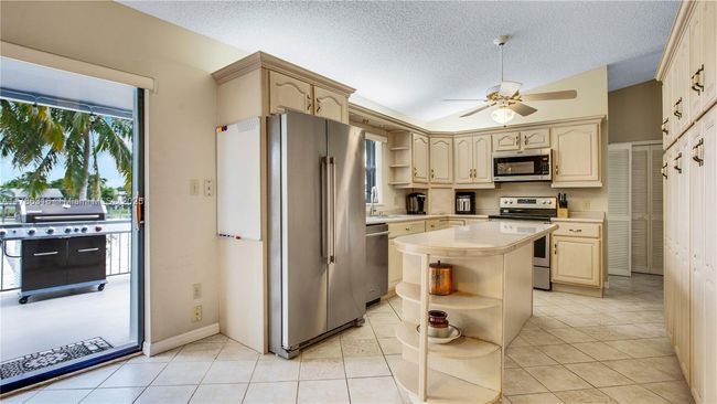 7914 Sw 199 Th Ter, House other with 4 bedrooms, 3 bathrooms and null parking in Cutler Bay FL | Image 15